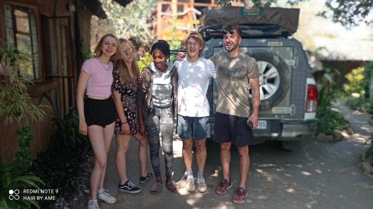 Elephant Trail Guesthouse And Backpackers Kasane Eksteriør bilde